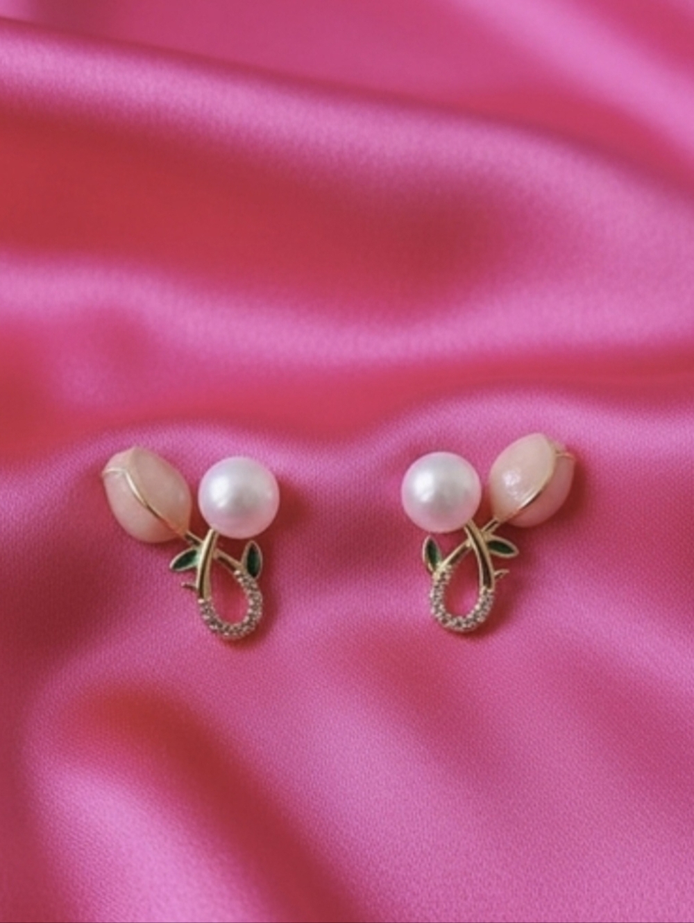 Freshwater Pearl‎ , Floral Stud Earrings - Women Jewelry